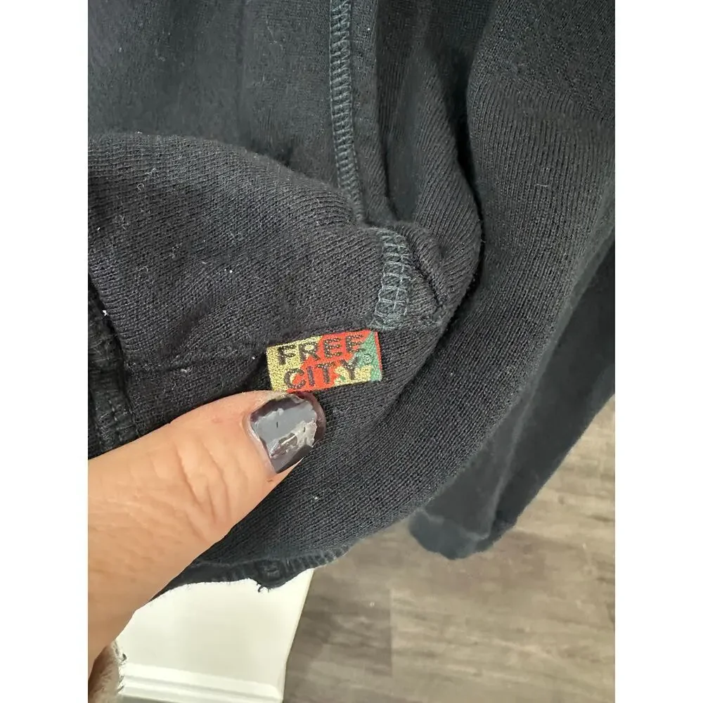 Freecity Pullover Hoodie Size M